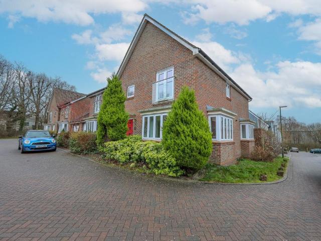 House for sale in Goddards' Green, Perryfields