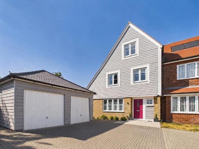 House for sale in Parsonage Green, Chelmsford