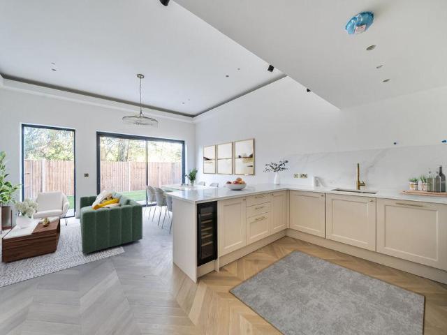 House for sale in London Borough of Croydon, Purley