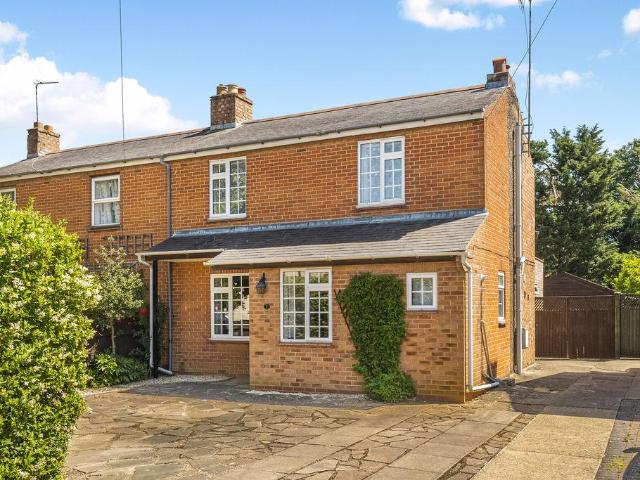 House for sale in Evershot, Oxfordshire