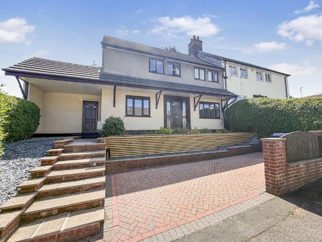 House for sale in Coseley, West Midlands