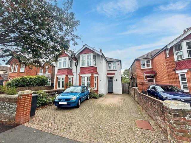 House for sale in Roselands, Eastbourne