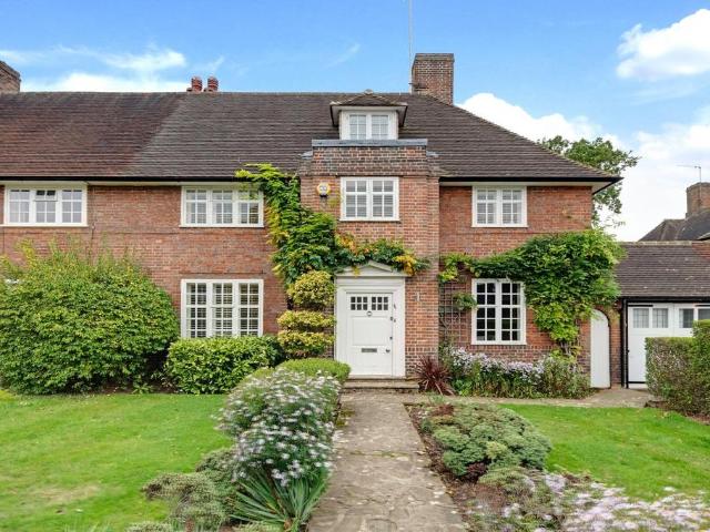 House for sale in Hampstead Garden Suburb, Isle Of Man