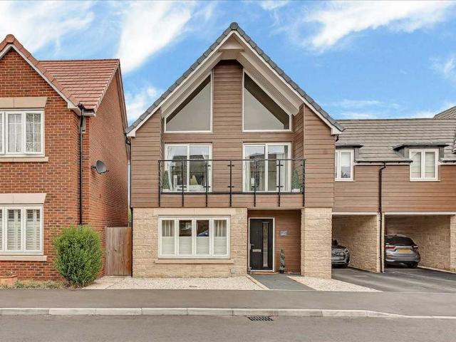 House for sale in Olney