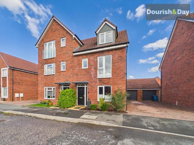 House for sale in Beaconside, Stafford