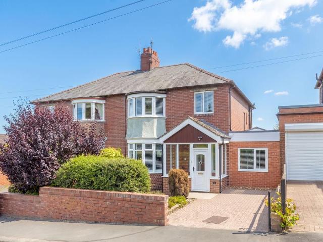 House for sale in Alnwick, Northumberland