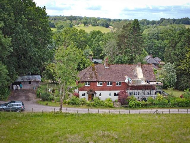 House for sale in Hillview, Surrey