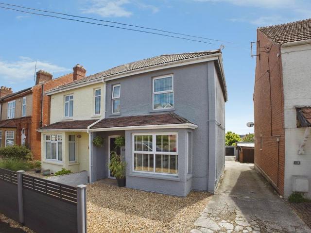 House for sale in Preston Plucknett, Yeovil