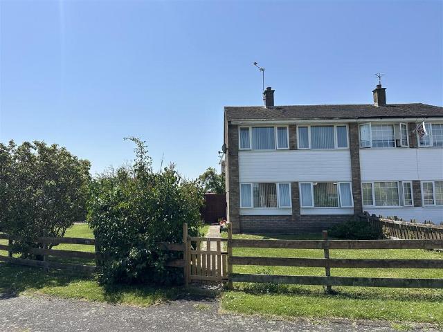 House for sale in Deanshanger