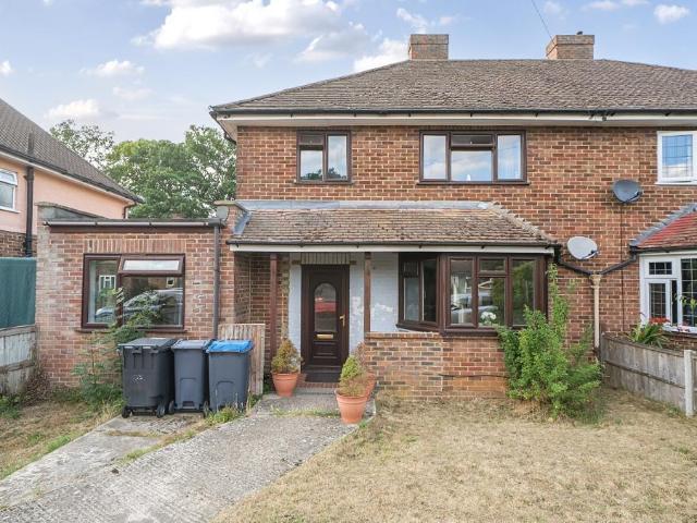 House for sale in Sanderstead, Sanderstead