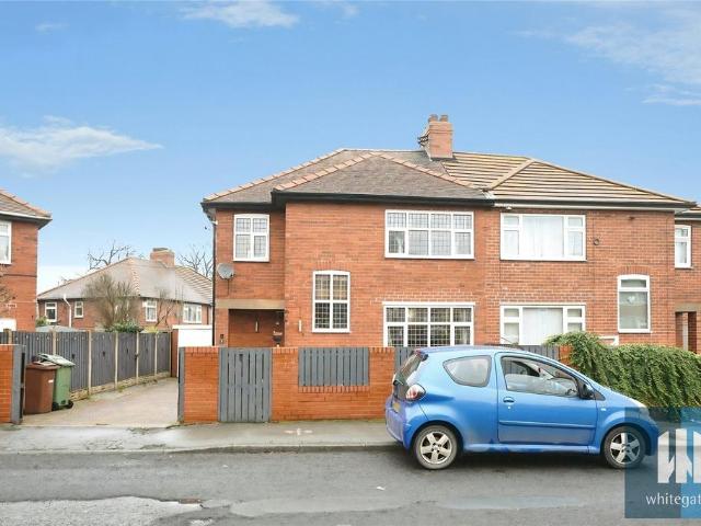 House for sale in South Kirkby and Moorthorpe, South Kirkby