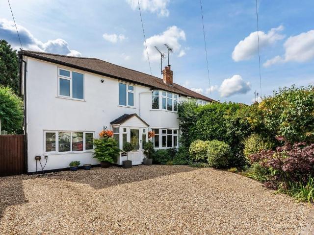 House for sale in Pachesham Park, Surrey
