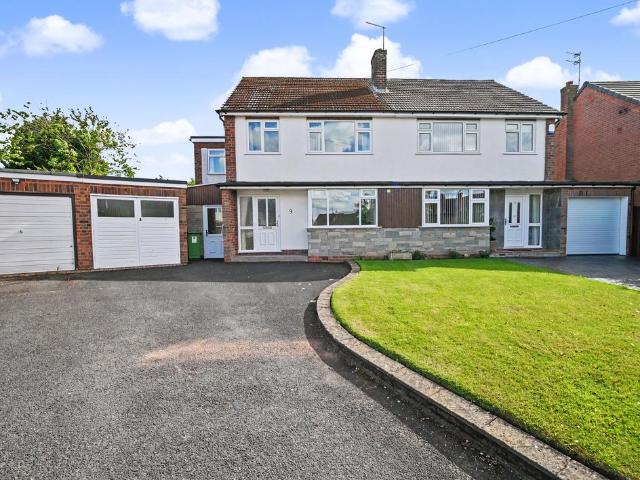 House for sale in Palmers Cross, West Midlands