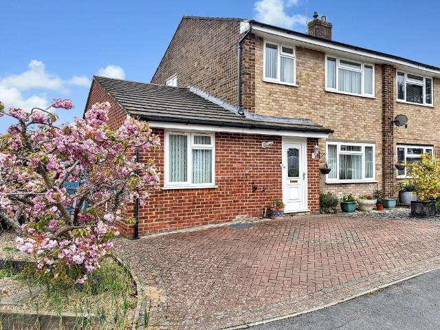 House for sale in London Borough of Croydon, Selsdon