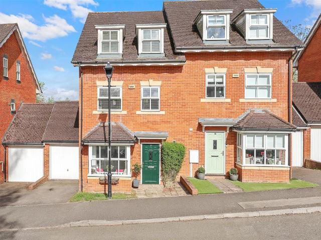 House for sale in Red Hill, Surrey