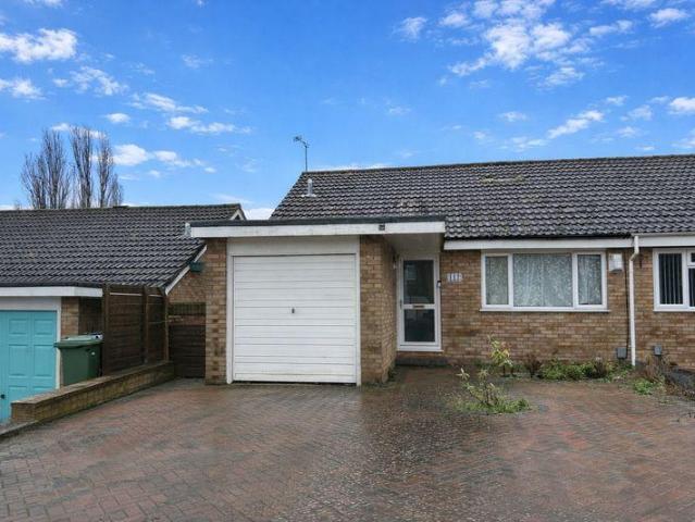 House for sale in Spring Park, Luton