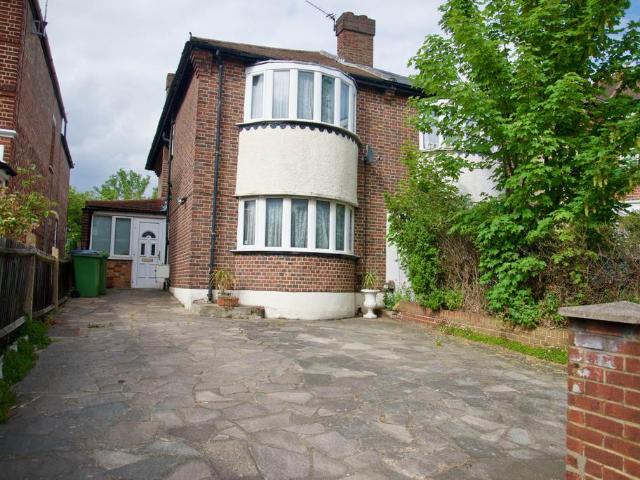 House for sale in Kidbrooke, Greater London