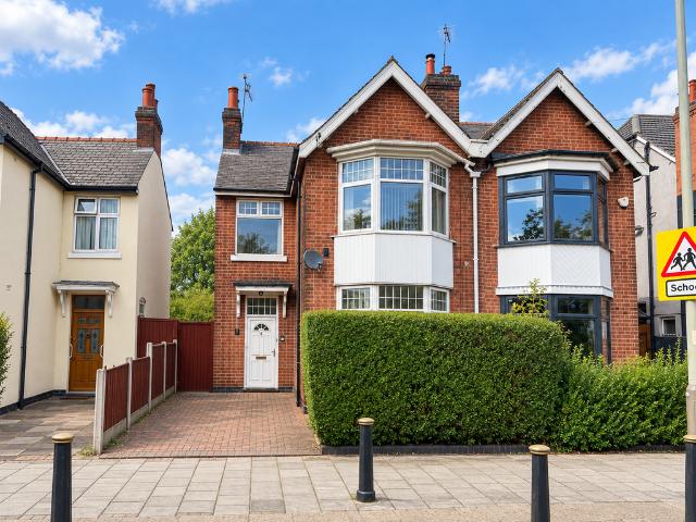 House for sale in Stoneygate, Leicester
