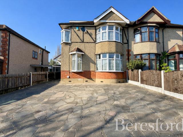 House for sale in Hornchurch, Greater London