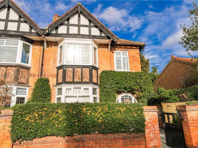 House for sale in Barton-upon-humber, North Lincolnshire