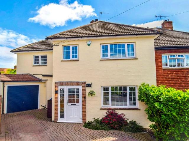 House for sale in The Butts, Kent