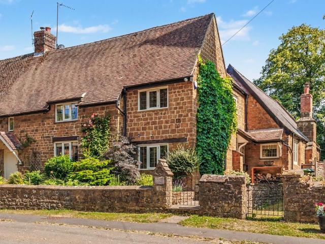 House for sale in Alderminster, Warwickshire