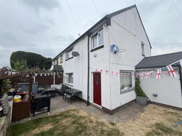 House for sale in Cleckheaton, West Yorkshire