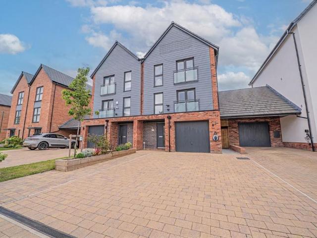 House for sale in Illshaw Heath, Cheswick Green