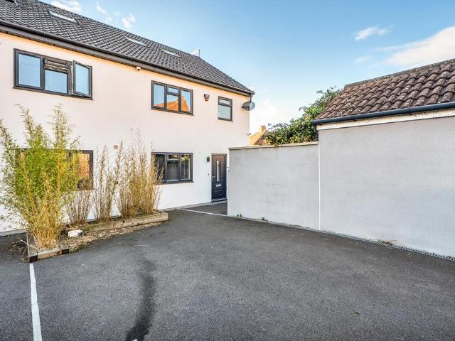 House for sale in Soundwell, Kingswood