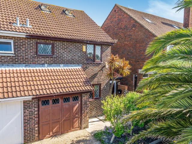 House for sale in Folkestone