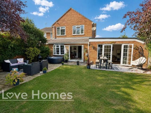 House for sale in Westoning, Central Bedfordshire