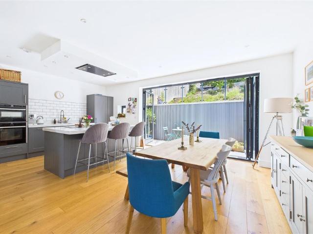 House for sale in East Clevedon, Clevedon