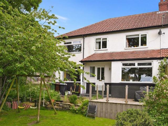 House for sale in Rawdon, West Yorkshire