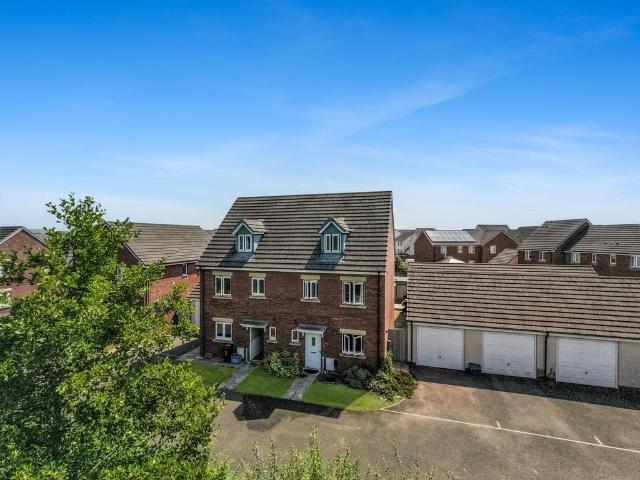 House for sale in Glan Llyn, Wales