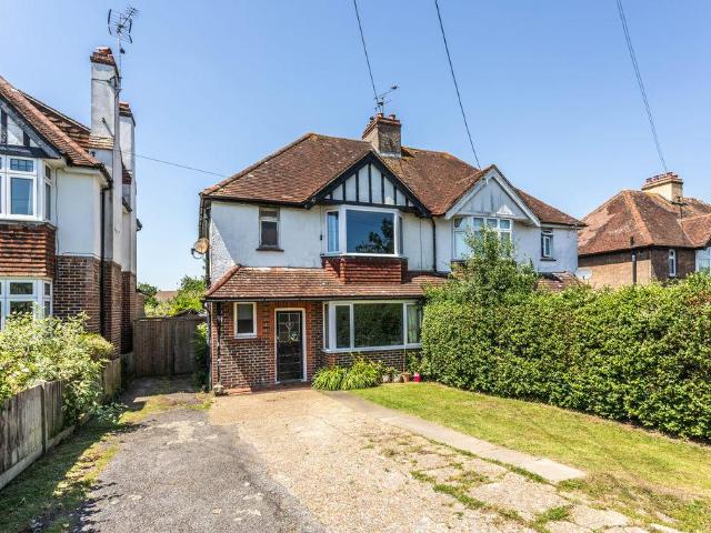 House for sale in Perryfields, West Sussex