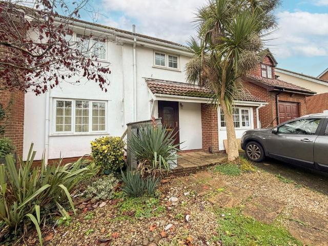 House for sale in Foxhole, Livermead