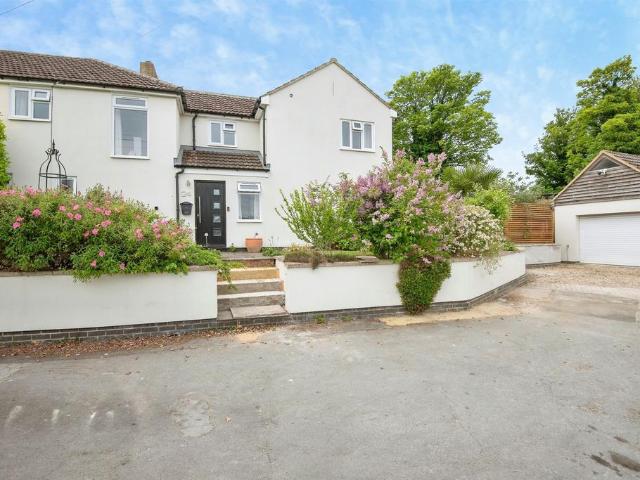 House for sale in King's Walden, Hertfordshire