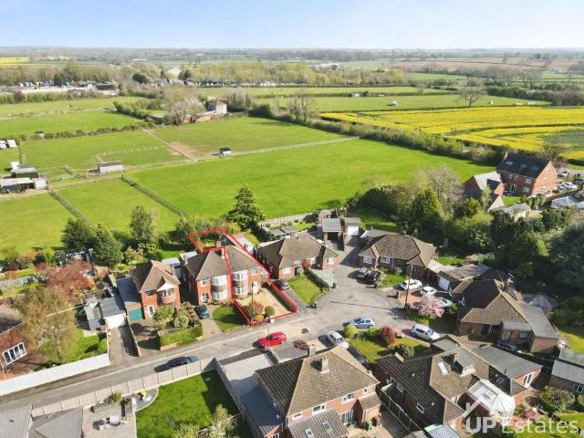 House for sale in Camp Hill, Warwickshire