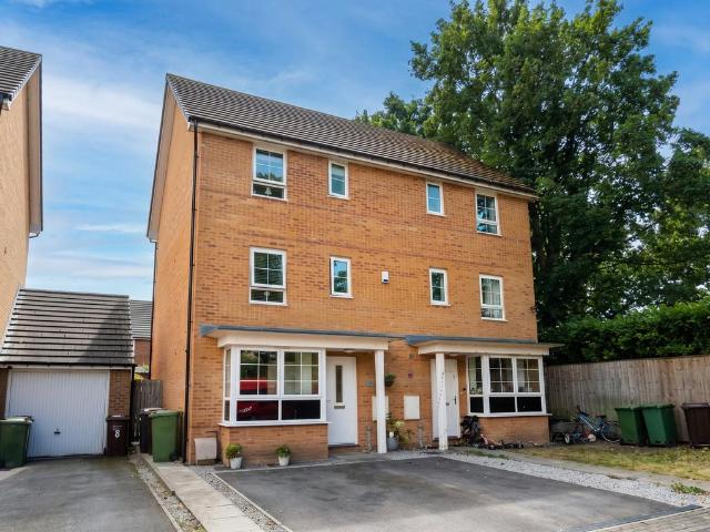 House for sale in West Yorkshire