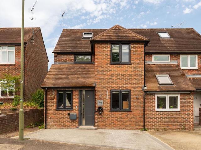 House for sale in Henley-on-Thames, Berrick Salome