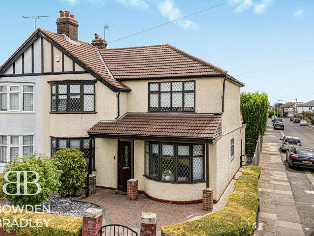 House for sale in Fairlop, Greater London
