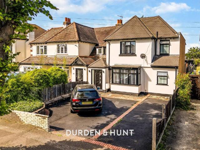 House for sale in Gidea Park, Greater London