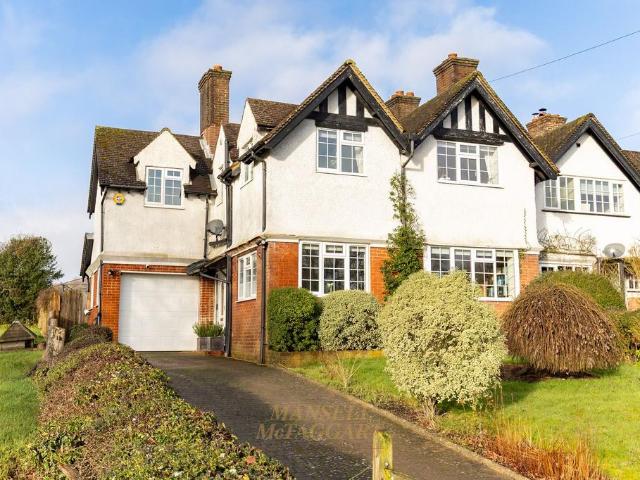 House for sale in Perryfields, West Sussex