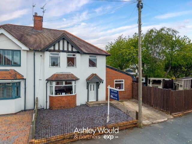 House for sale in Wollaston, Amblecote