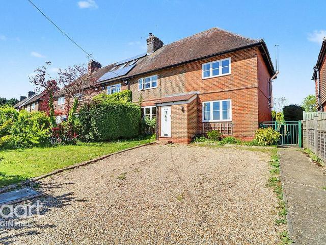 House for sale in The Butts, Kent