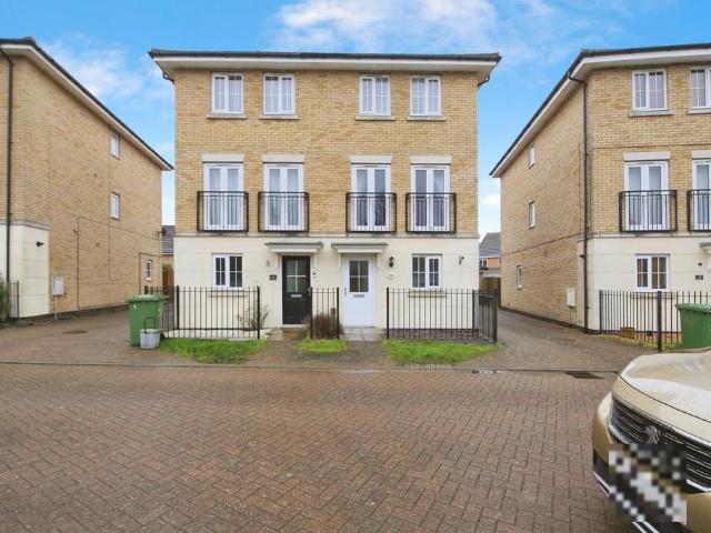 House for sale in Hampton Hargate, Peterborough