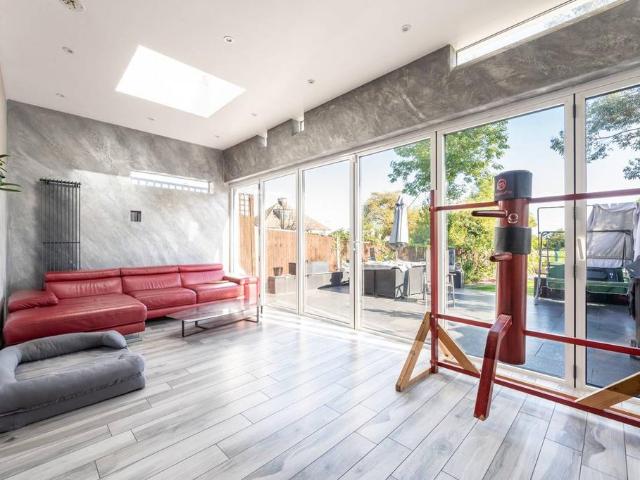 House for sale in West Norwood, Greater London
