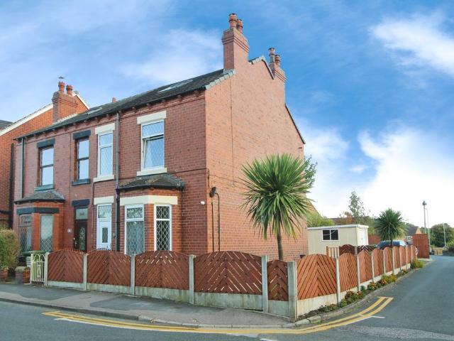 House for sale in Garforth, West Yorkshire