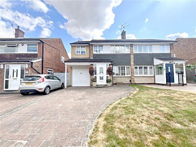 House for sale in Aston cum Aughton, Aston