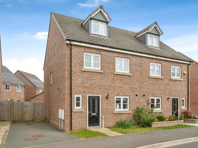House for sale in Hatfield, South Yorkshire